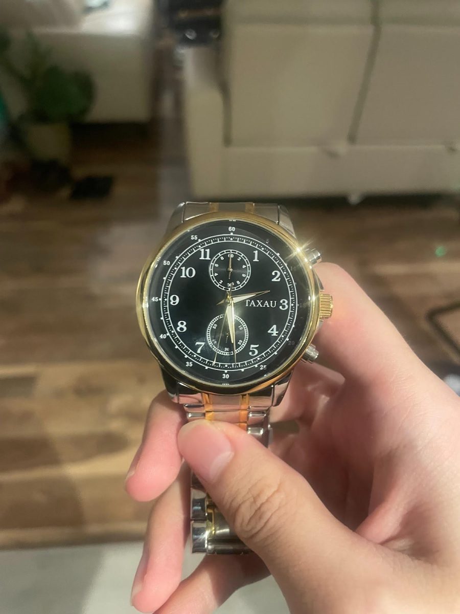 A photo of my watch I got on Christmas.