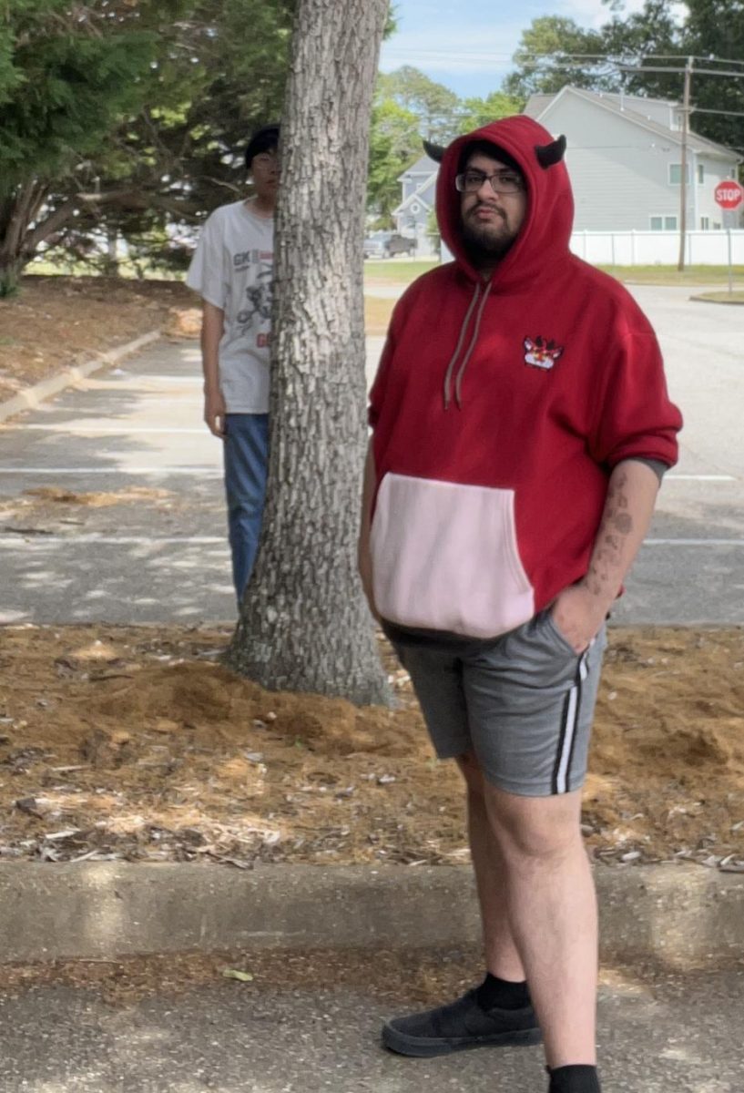 Photo of the authors Ryan (hidden behind the tree) and George (Not hidden behind the tree).